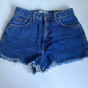 Forever 21 denim shorts size 24